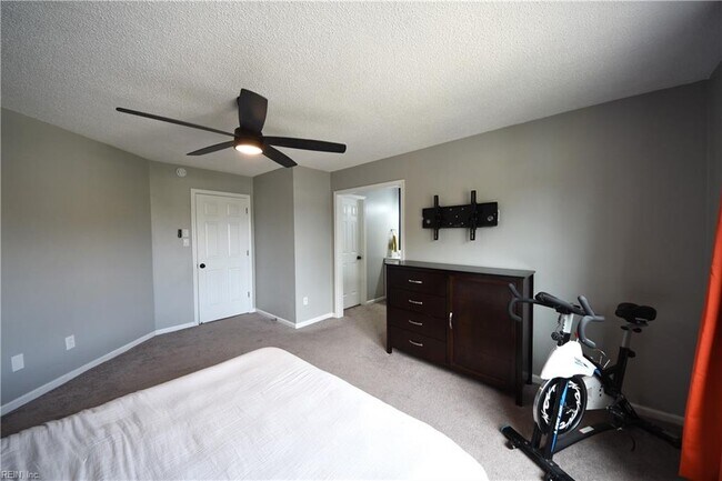 Building Photo - 1197 Dovetail Ct