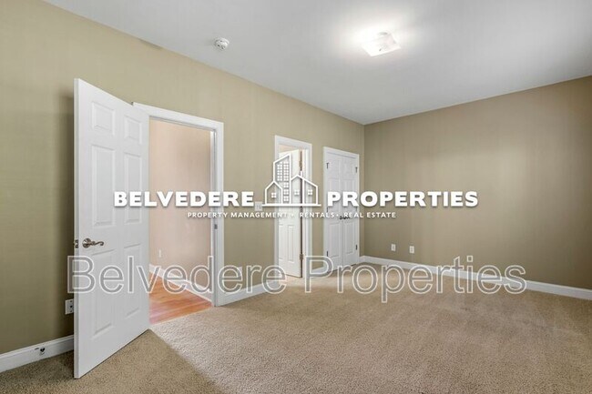 Building Photo - 67 Rhododendron Dr