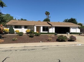 Building Photo - 789 Dorothea Ave