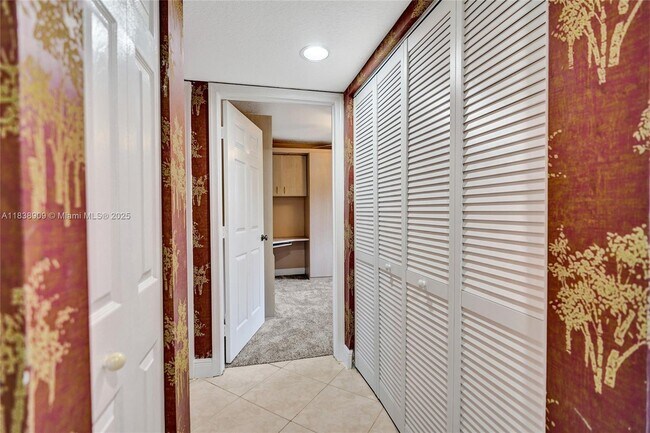 Building Photo - 12547 Imperial Isle Dr