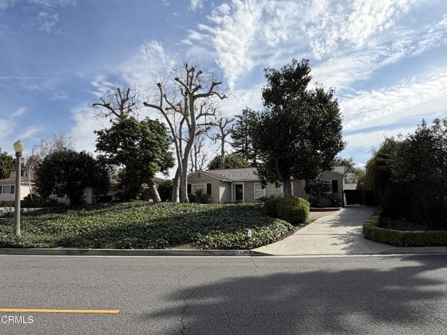 Building Photo - 2790 Gainsborough Dr