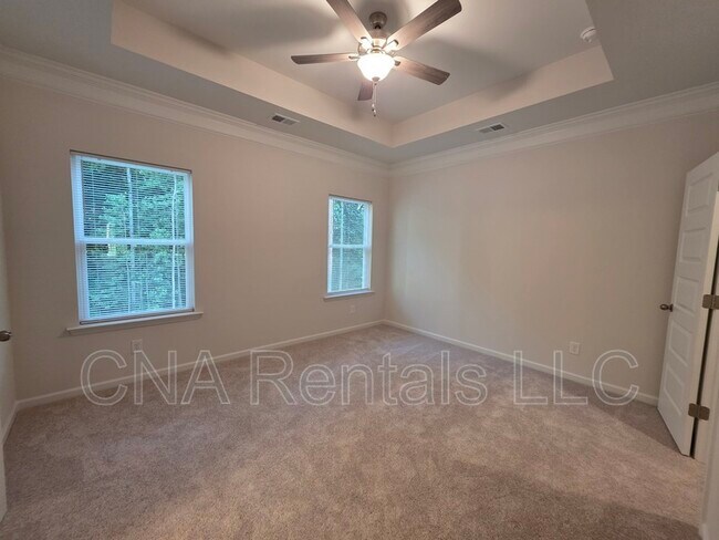Building Photo - 1668 Eagle Dr