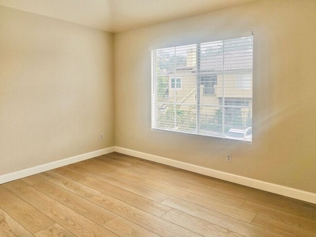 Building Photo - 105 Night Heron Ln