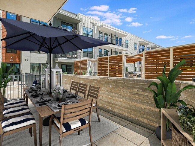 Primary Photo - 1701 Simond Ave Ave