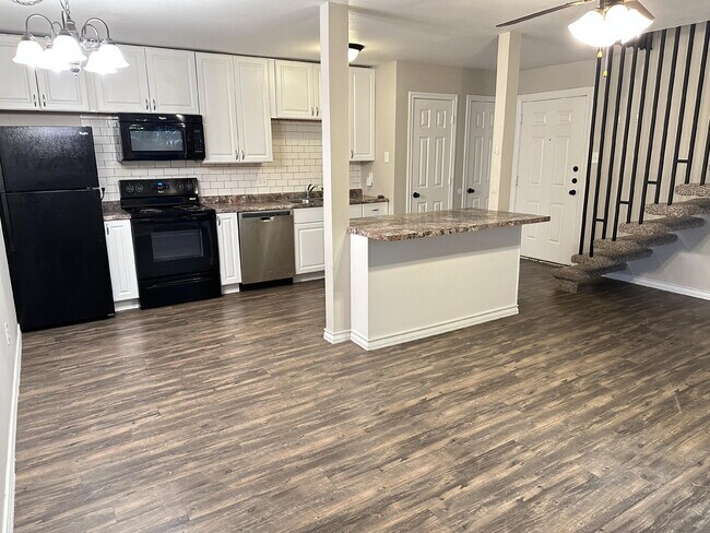 Building Photo - 4206 17th St