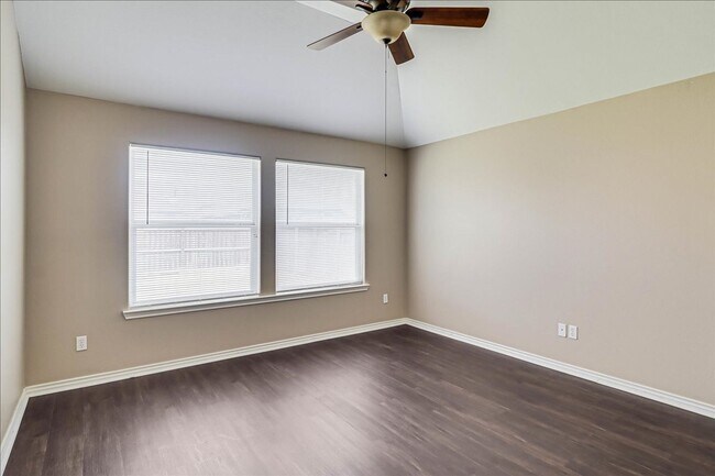 Building Photo - 2317 Tropical Wind Dr