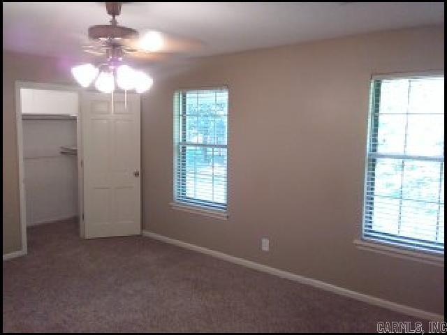 Building Photo - 5800 N Walnut Rd