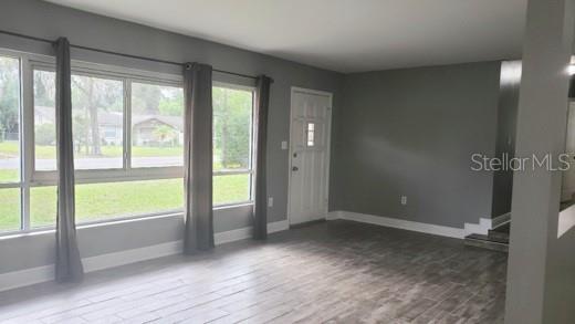 Building Photo - 115 Neving Dr