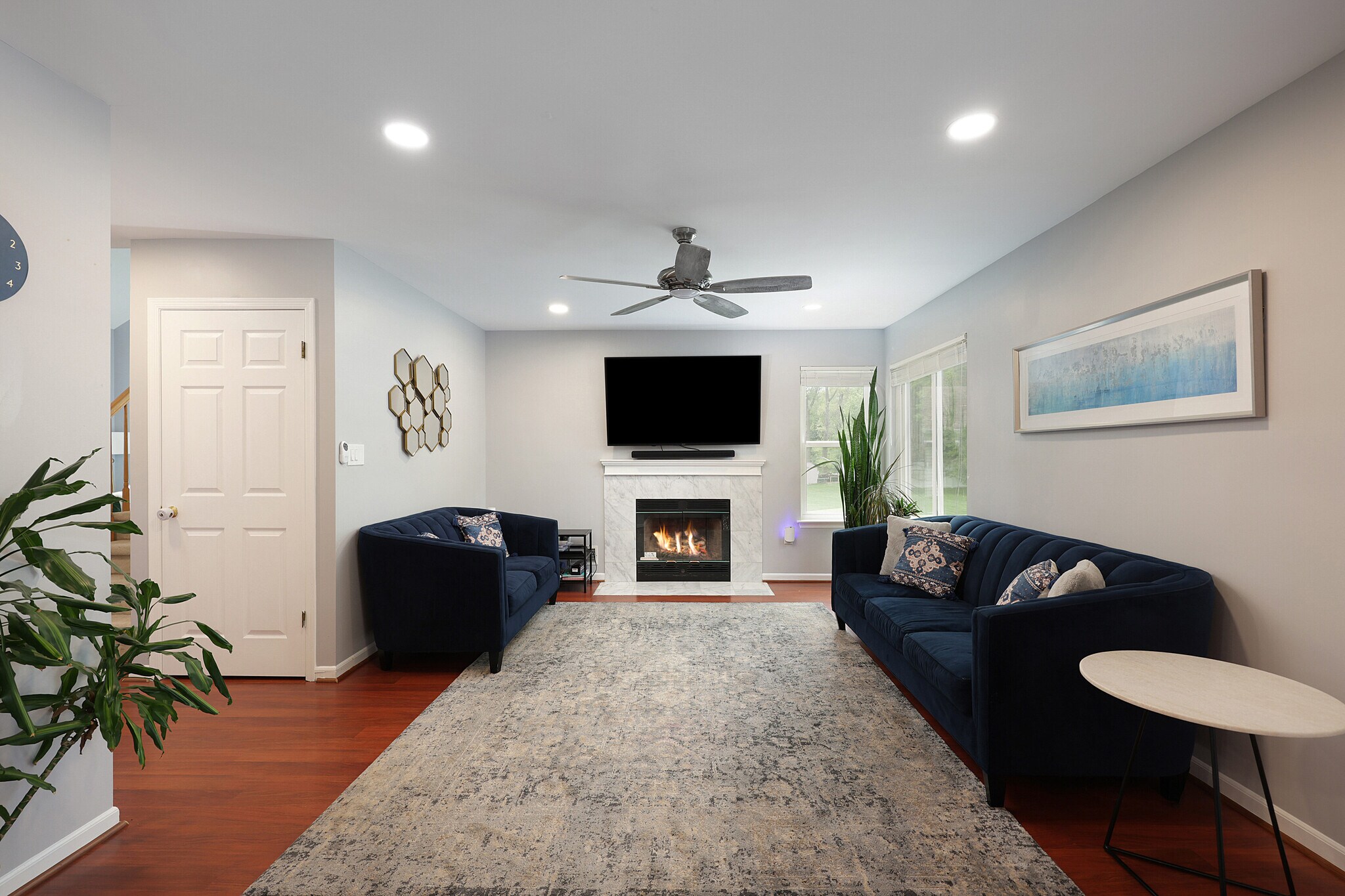 Building Photo - 160 Buttonwood Dr