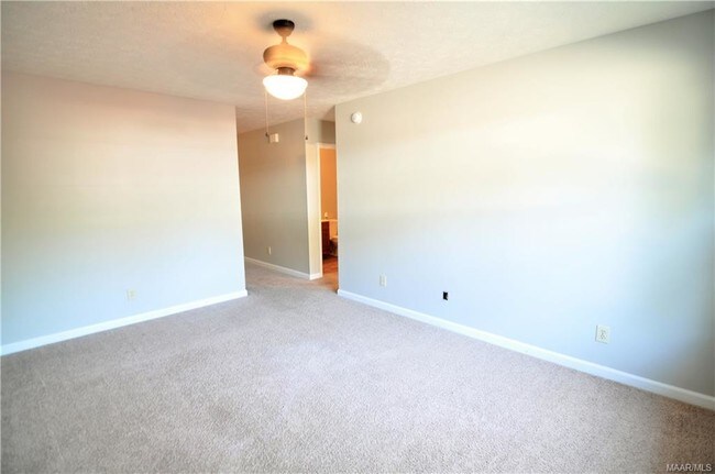 Building Photo - 169 E 6th St