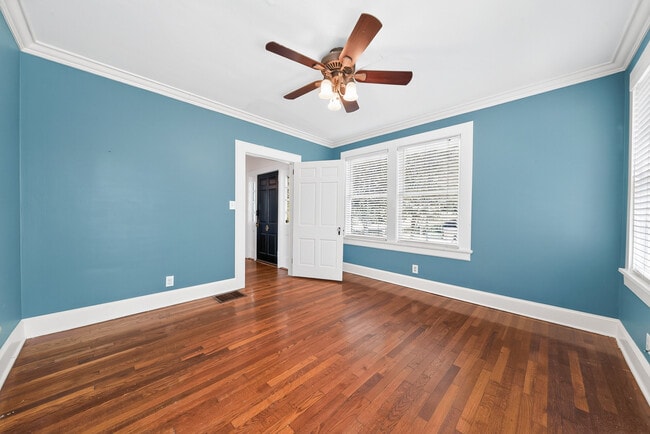 Building Photo - 1237 Owsley Ave