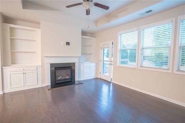 Building Photo - 2420 Boxwalking Ct