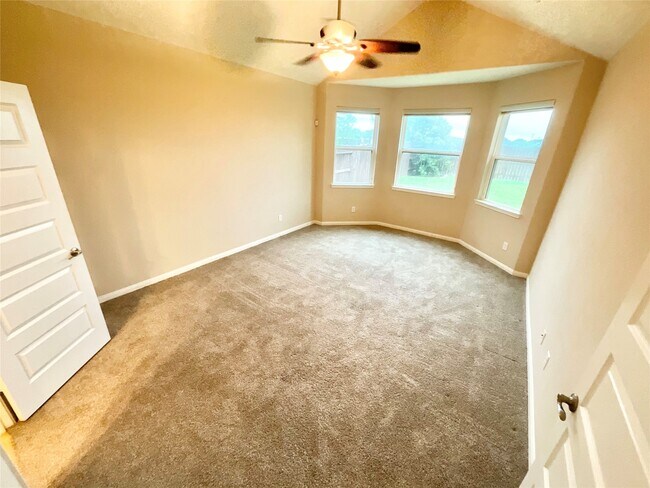 Building Photo - 26954 Mustang Retreat Ln