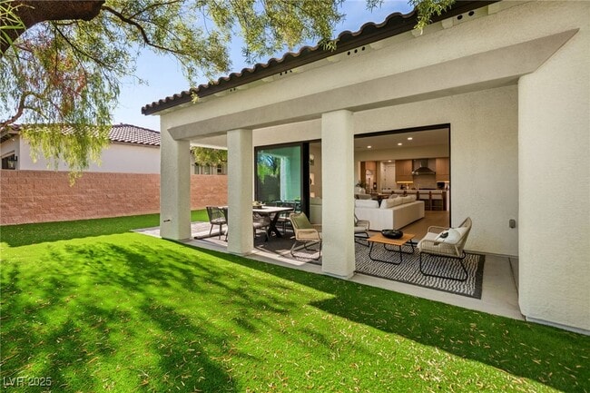 Building Photo - 12024 Whitehills St