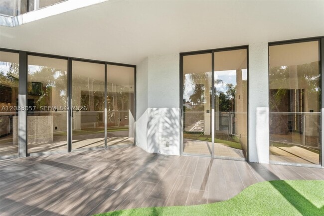 Building Photo - 3610 Yacht Club Dr