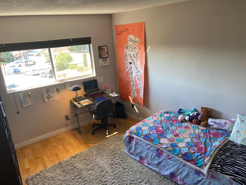 Building Photo - 6601 Springpark Ave