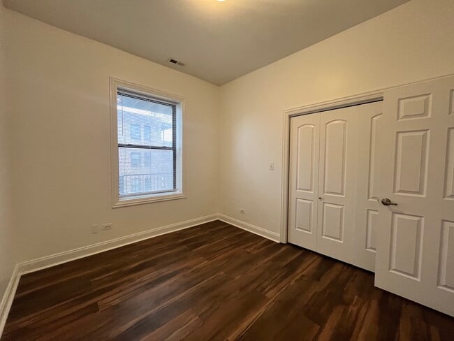 Building Photo - 5172 S Michigan Ave