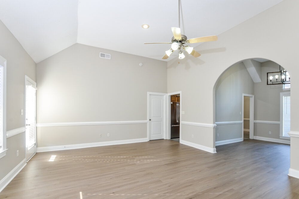 Building Photo - 4485 Nicholas Ln