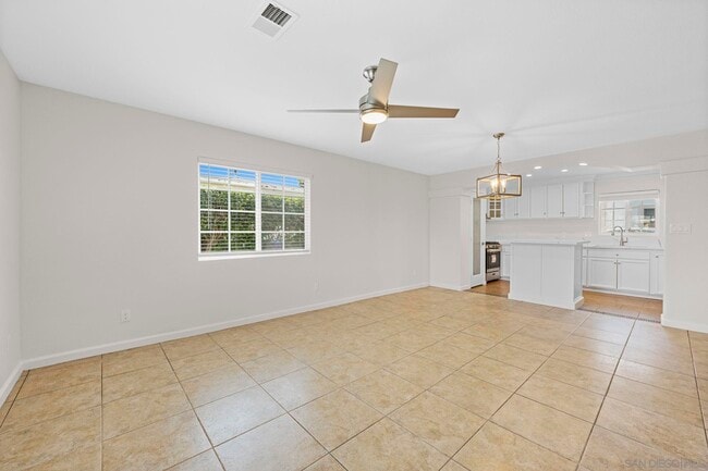 Building Photo - 1749 Dahlia Ave