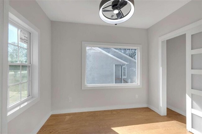 Building Photo - 1427 Lorenzo Dr SW