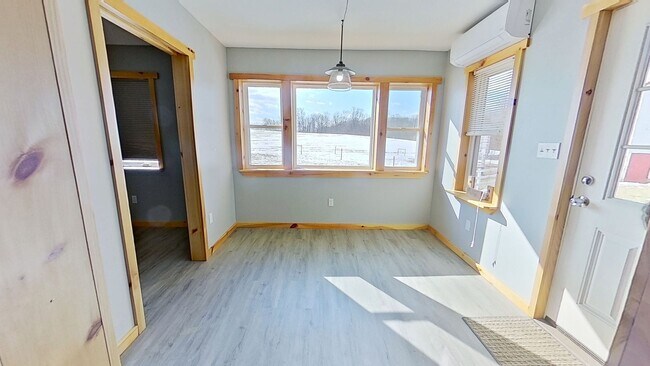 Building Photo - 13728 Winterstown Rd