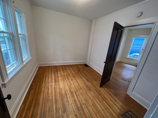 Building Photo - 114 Asbury St