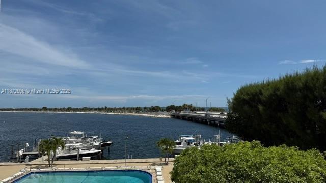 Building Photo - 150 SE 25th Rd