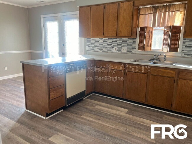 Building Photo - 100 Kristin Dr