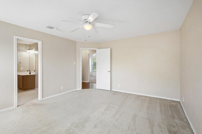 Building Photo - 372 Copper Hill Dr