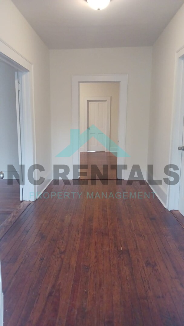Building Photo - 307 N Parker St