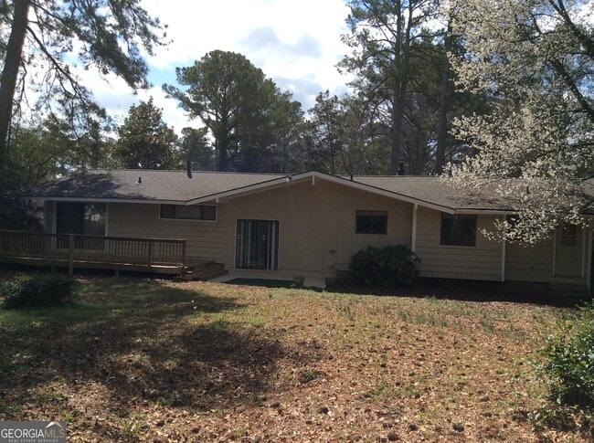 Building Photo - 5022 Rock Springs Rd