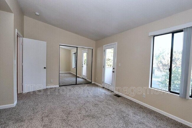 Building Photo - 5828 Alorn Ln