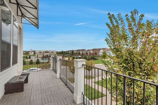 Building Photo - 2052 Sunflower Dr