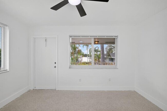 Building Photo - 1821 Middle River Dr