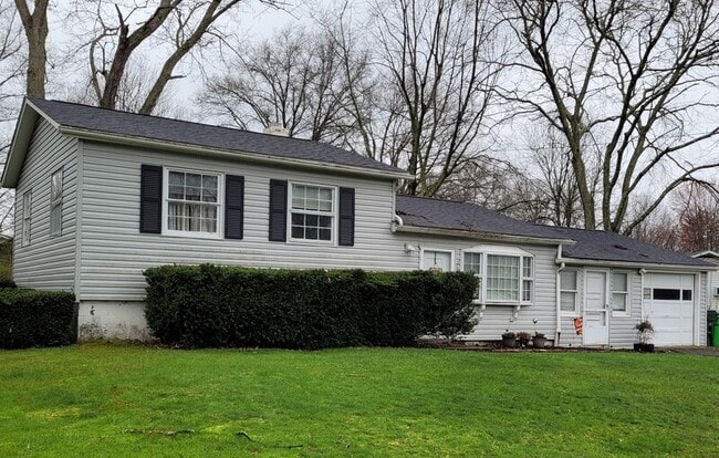 Primary Photo - 3676 Charring Cross Dr