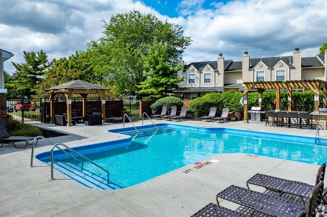 Building Photo - Hickory Creek