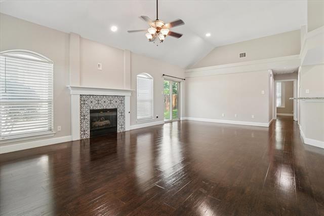 Building Photo - 9921 Carmel Valley Dr