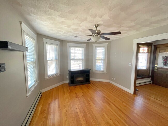 Building Photo - 112 Boston Ave