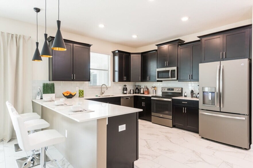 Building Photo - 1696 Moon Valley Dr