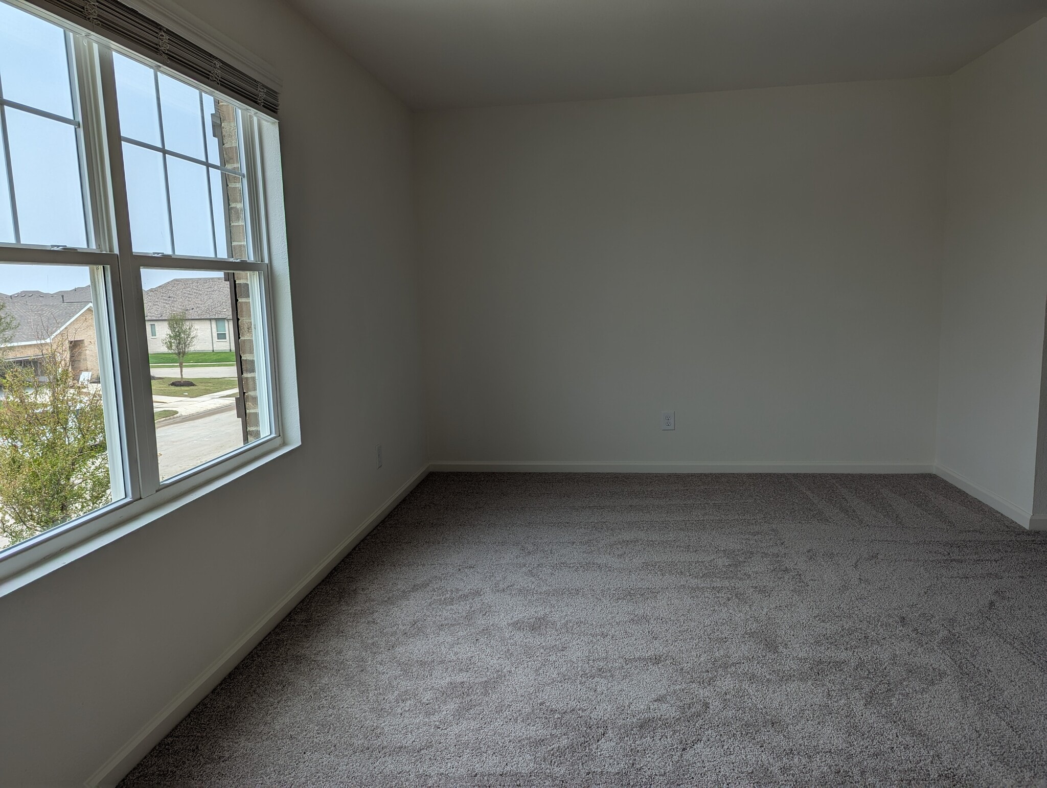 Building Photo - 1856 Lockhart Dr