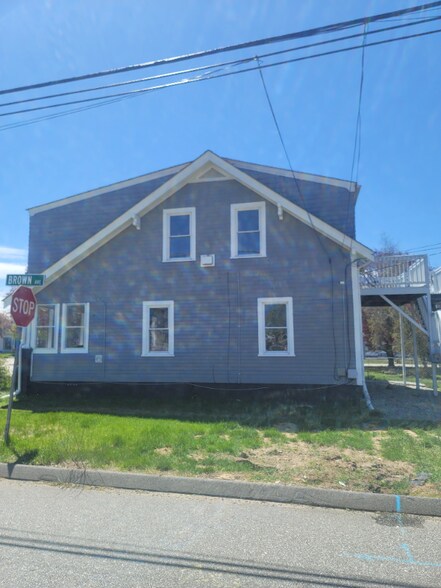 Building Photo - 49 Brown Ave