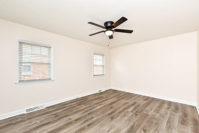 Building Photo - Tour Today! Beautiful redesigned corner co...