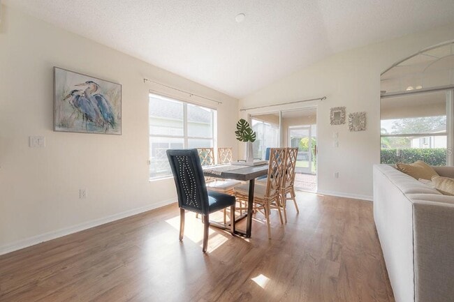 Building Photo - 1639 Arbor Knoll Loop