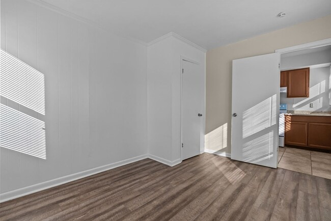 Building Photo - For Rent in Beautiful Chesapeake!