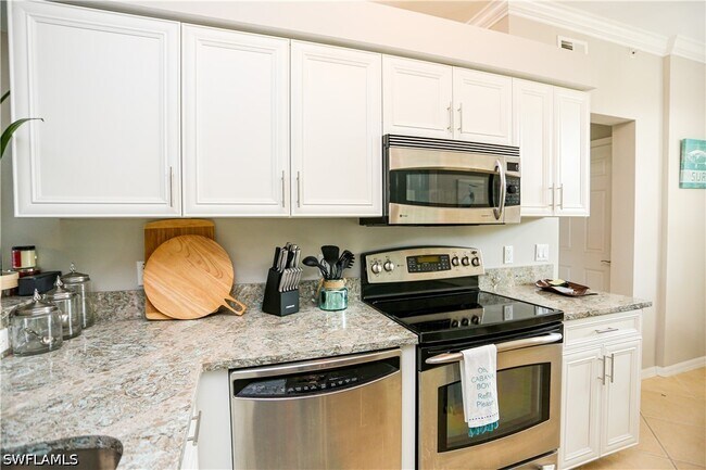 Building Photo - 10275 Heritage Bay Blvd