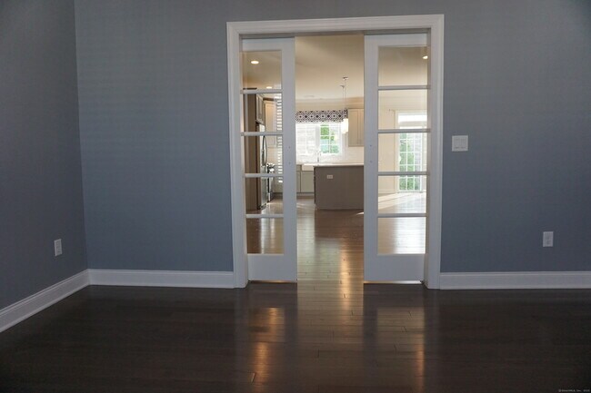 Building Photo - 56 Moorland Dr