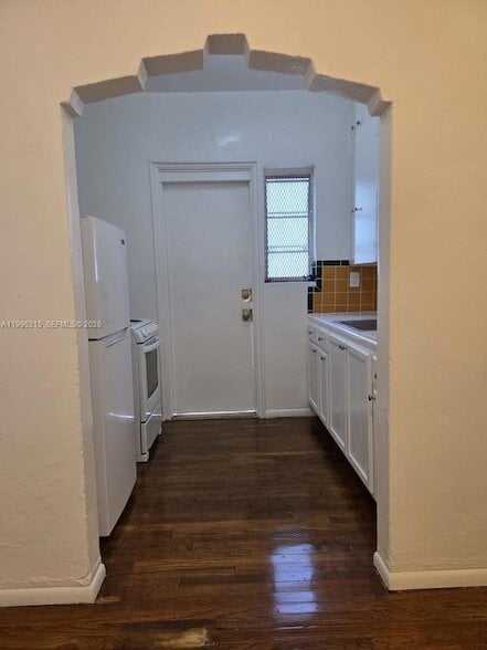 Building Photo - 850 Jefferson Ave