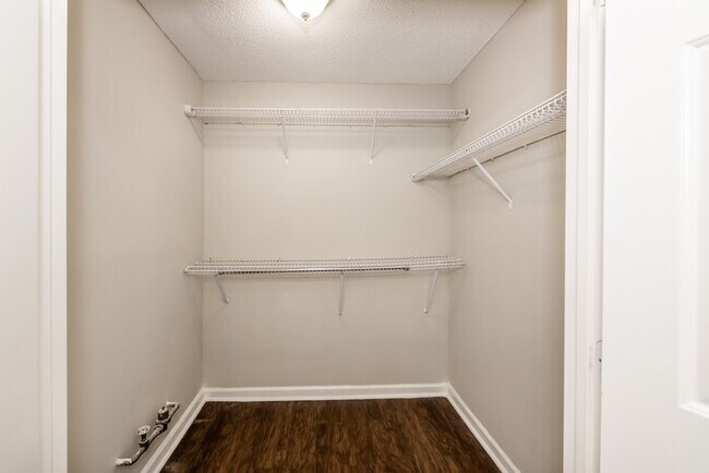 Building Photo - 3205 Bob White Cir