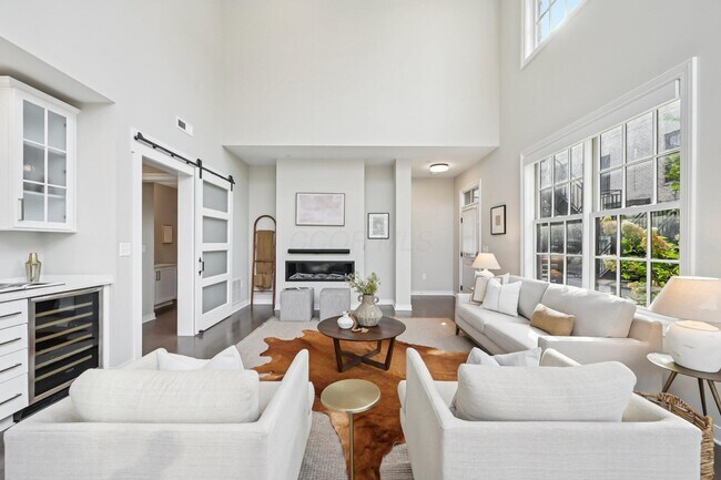 Building Photo - 100 Normandy Ave