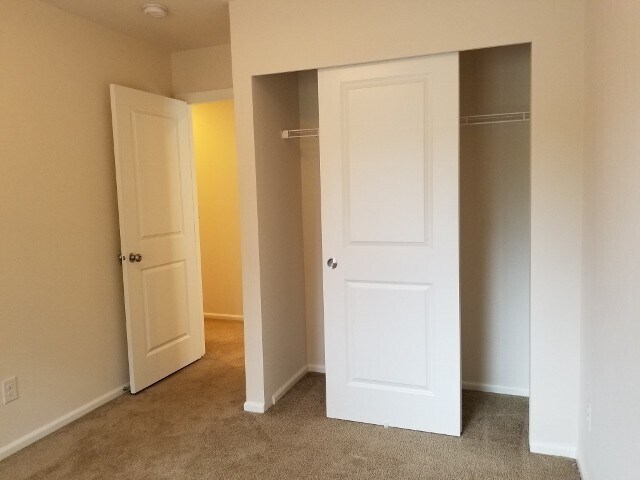 Building Photo - Pet Friendly Tumwater Hill Home